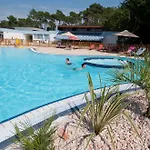 Prázdninový areál Azureva Club