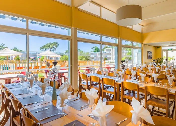 Azureva Club منتزه العطل 3*